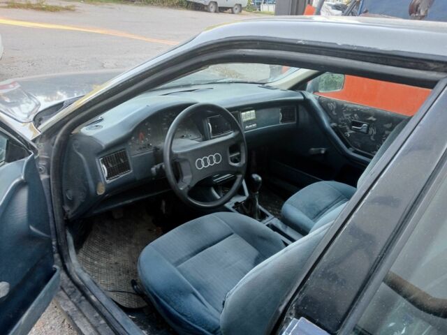 Синий Ауди 80, объемом двигателя 0 л и пробегом 100 тыс. км за 600 $, фото 3 на Automoto.ua