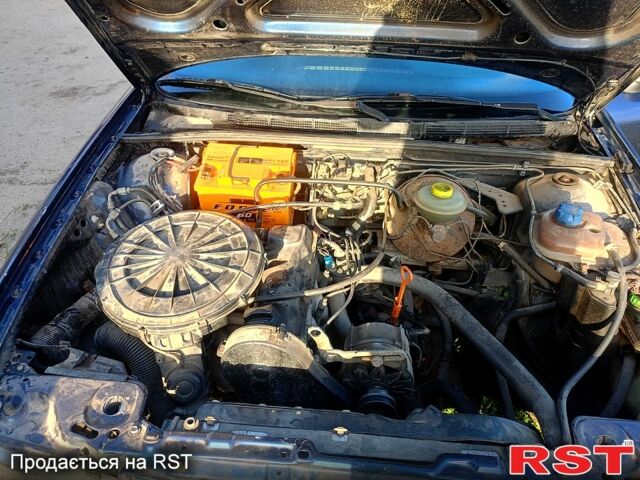 Синий Ауди 80, объемом двигателя 1.8 л и пробегом 430 тыс. км за 1700 $, фото 9 на Automoto.ua