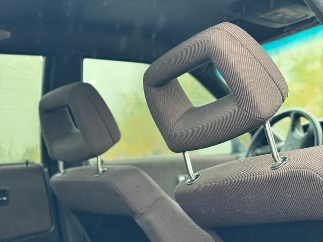 Синий Ауди 80, объемом двигателя 2 л и пробегом 270 тыс. км за 1200 $, фото 7 на Automoto.ua