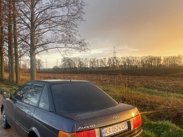 Синий Ауди 80, объемом двигателя 1.8 л и пробегом 430 тыс. км за 1800 $, фото 3 на Automoto.ua