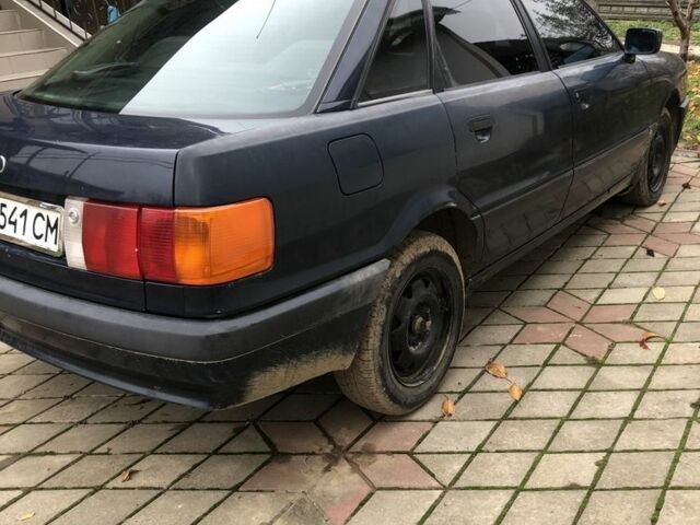 Синий Ауди 80, объемом двигателя 1.8 л и пробегом 170 тыс. км за 1500 $, фото 1 на Automoto.ua