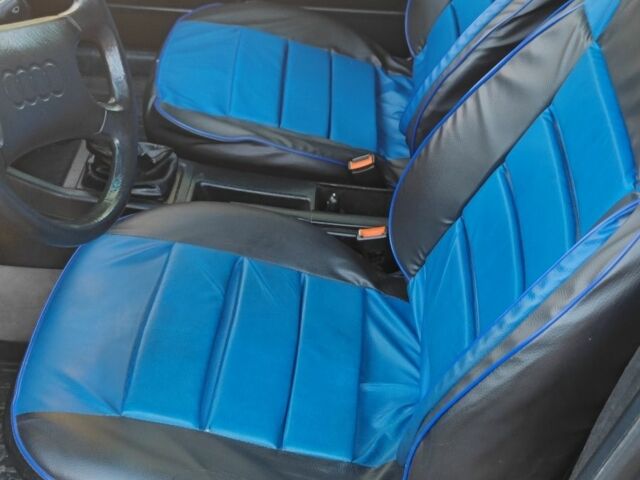 Синий Ауди 80, объемом двигателя 1.8 л и пробегом 29 тыс. км за 2000 $, фото 3 на Automoto.ua