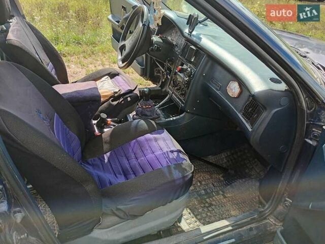 Синий Ауди 80, объемом двигателя 1.6 л и пробегом 340 тыс. км за 2300 $, фото 7 на Automoto.ua