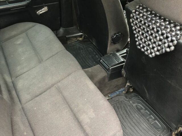 Синий Ауди 80, объемом двигателя 1.8 л и пробегом 170 тыс. км за 1500 $, фото 5 на Automoto.ua