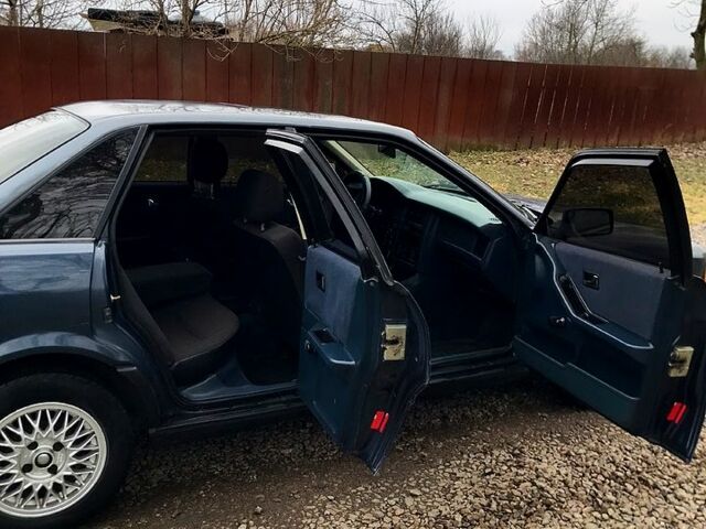 Синий Ауди 80, объемом двигателя 1.8 л и пробегом 0 тыс. км за 1190 $, фото 3 на Automoto.ua