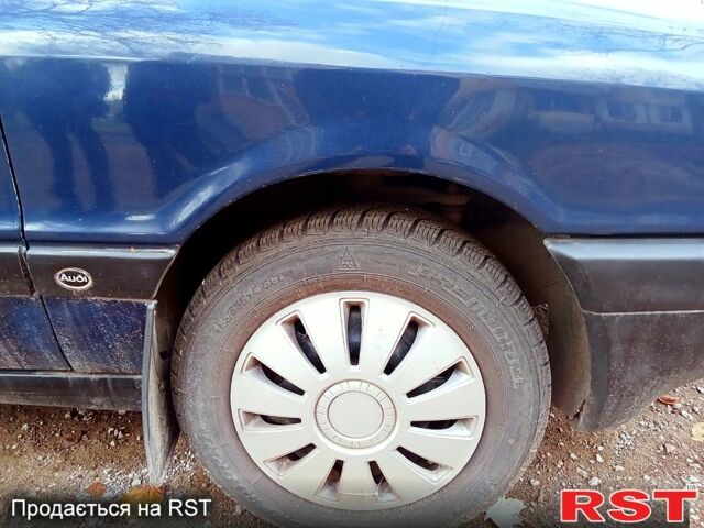 Синий Ауди 80, объемом двигателя 1.8 л и пробегом 340 тыс. км за 1500 $, фото 5 на Automoto.ua