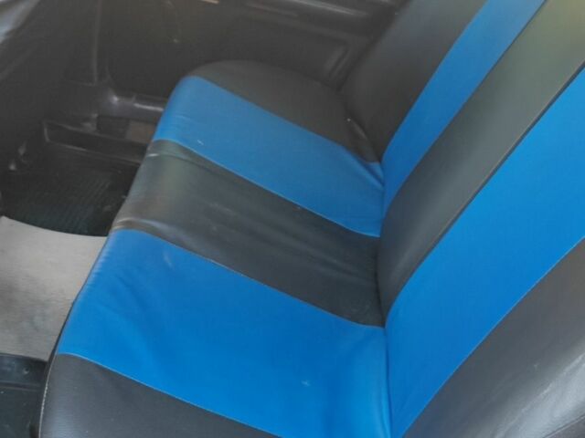 Синий Ауди 80, объемом двигателя 1.8 л и пробегом 29 тыс. км за 2000 $, фото 4 на Automoto.ua