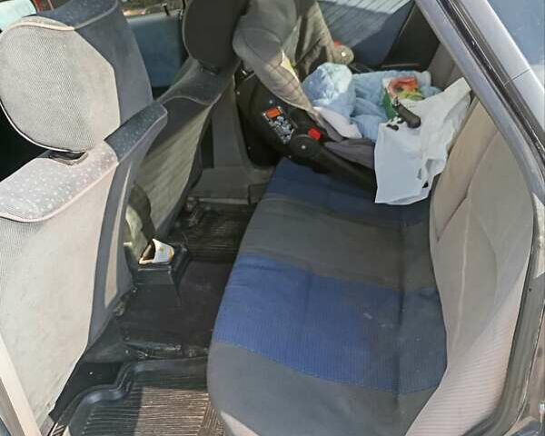 Синій Ауді 80, об'ємом двигуна 1.9 л та пробігом 288 тис. км за 2200 $, фото 2 на Automoto.ua