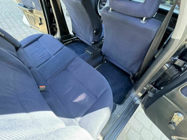 Синій Ауді 80, об'ємом двигуна 2.3 л та пробігом 309 тис. км за 2700 $, фото 3 на Automoto.ua