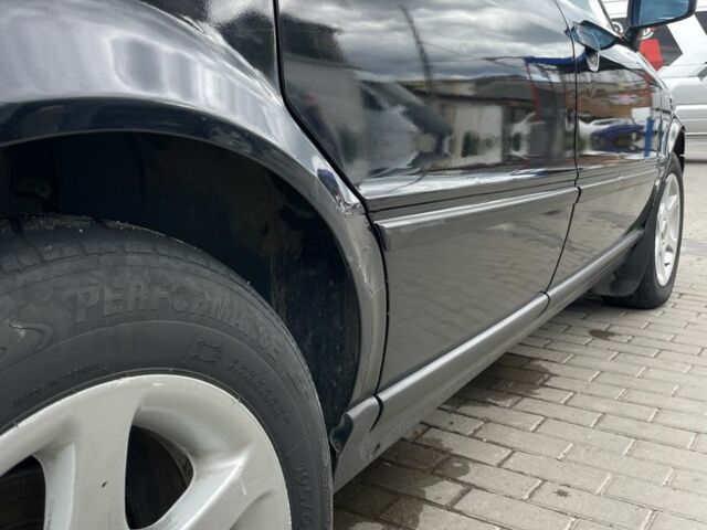 Ауди 80 1993 в Черновцах на Automoto.ua Синий Ауди 80, объемом двигателя 2 л и пробегом 198 тыс. км за 3200 $, фото 16 на Automoto.ua