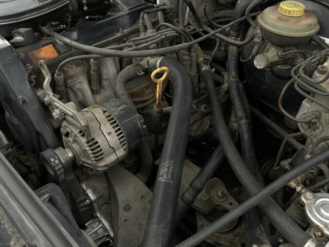 Ауди 80 1993 в Черновцах на Automoto.ua Синий Ауди 80, объемом двигателя 2 л и пробегом 198 тыс. км за 3200 $, фото 14 на Automoto.ua