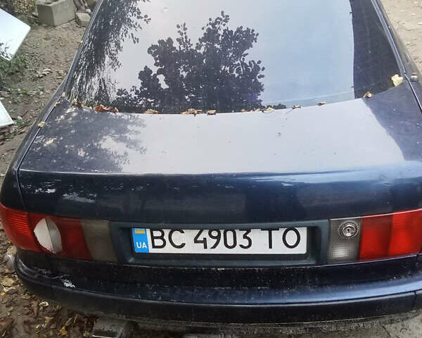 Синий Ауди 80, объемом двигателя 1.99 л и пробегом 297 тыс. км за 2700 $, фото 4 на Automoto.ua