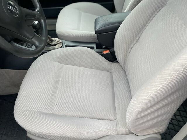 Ауди 80 1993 в Черновцах на Automoto.ua Синий Ауди 80, объемом двигателя 2 л и пробегом 198 тыс. км за 3200 $, фото 9 на Automoto.ua