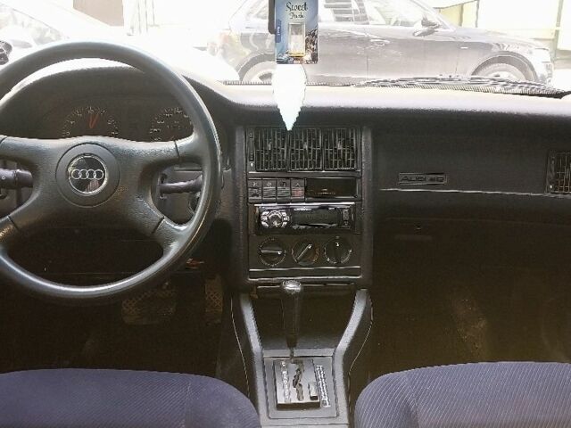 Синій Ауді 80, об'ємом двигуна 2 л та пробігом 356 тис. км за 1500 $, фото 2 на Automoto.ua