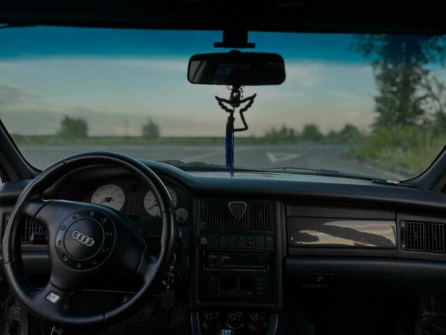 Синий Ауди 80, объемом двигателя 2.6 л и пробегом 495 тыс. км за 1900 $, фото 15 на Automoto.ua