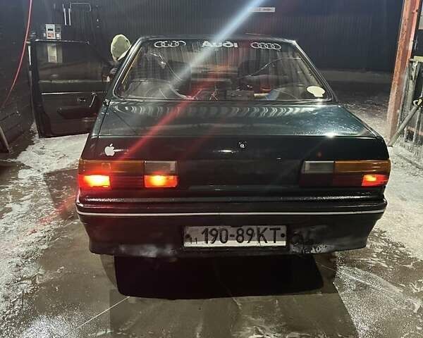 Зеленый Ауди 80, объемом двигателя 1.6 л и пробегом 300 тыс. км за 1100 $, фото 1 на Automoto.ua