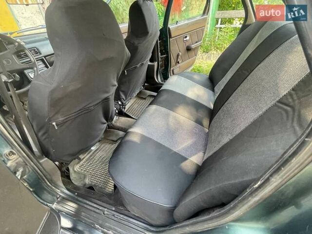 Зеленый Ауди 80, объемом двигателя 1.6 л и пробегом 10 тыс. км за 1300 $, фото 7 на Automoto.ua