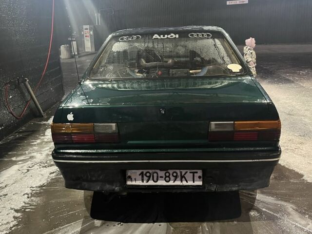 Зелений Ауді 80, об'ємом двигуна 1.6 л та пробігом 300 тис. км за 1100 $, фото 4 на Automoto.ua
