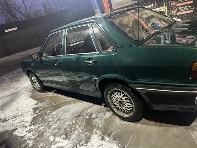 Зелений Ауді 80, об'ємом двигуна 1.6 л та пробігом 300 тис. км за 1100 $, фото 6 на Automoto.ua