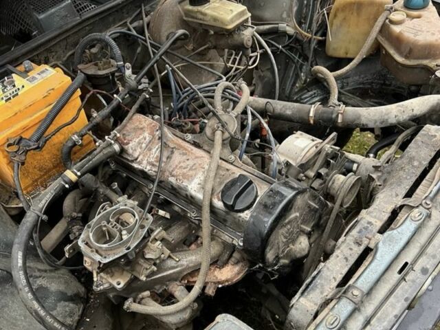 Зелений Ауді 80, об'ємом двигуна 1.6 л та пробігом 360 тис. км за 300 $, фото 3 на Automoto.ua