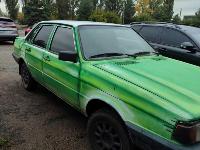 Зеленый Ауди 80, объемом двигателя 1.6 л и пробегом 500 тыс. км за 600 $, фото 2 на Automoto.ua