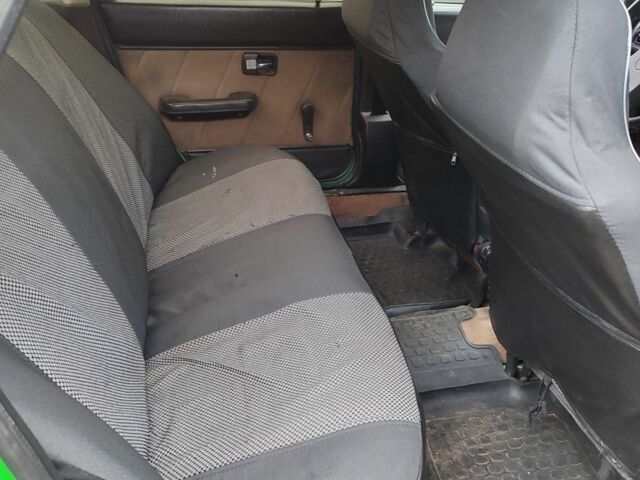 Зеленый Ауди 80, объемом двигателя 1.6 л и пробегом 500 тыс. км за 600 $, фото 7 на Automoto.ua