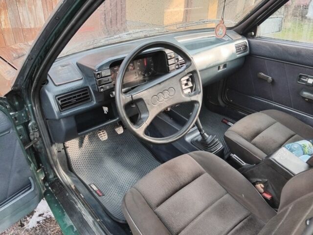 Зеленый Ауди 80, объемом двигателя 1 л и пробегом 450 тыс. км за 1346 $, фото 6 на Automoto.ua