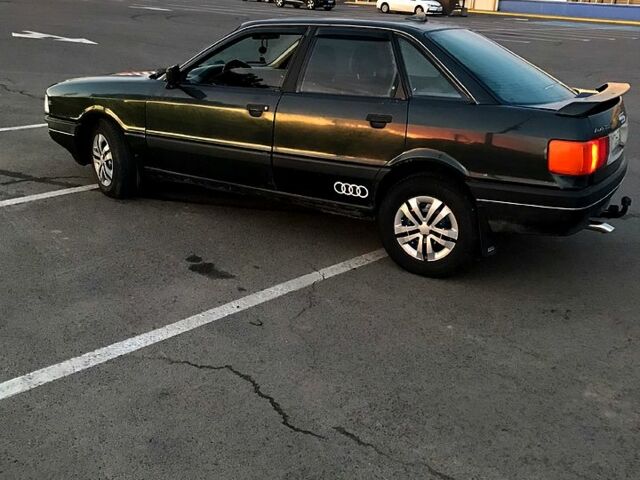 Зеленый Ауди 80, объемом двигателя 1.8 л и пробегом 320 тыс. км за 1600 $, фото 4 на Automoto.ua