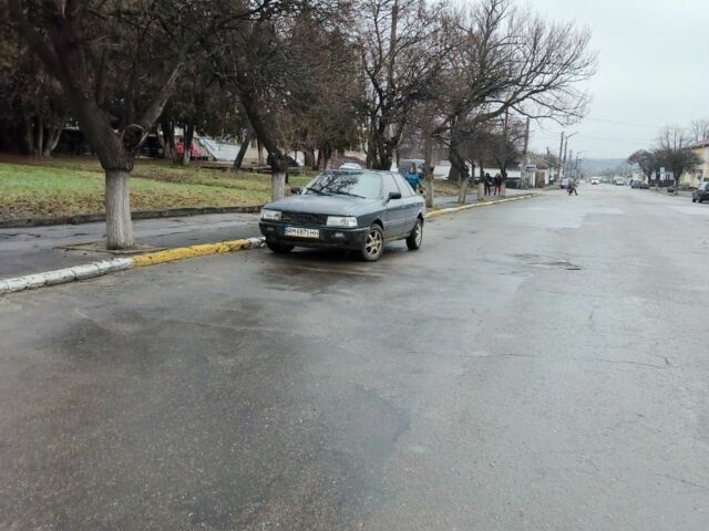 Зеленый Ауди 80, объемом двигателя 1.8 л и пробегом 188 тыс. км за 1500 $, фото 7 на Automoto.ua