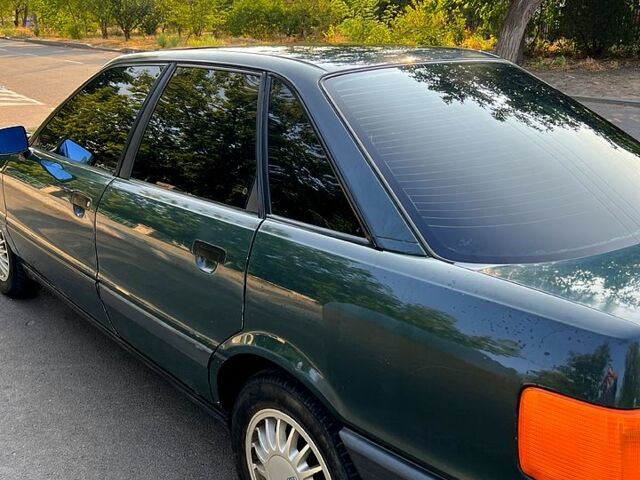 Зеленый Ауди 80, объемом двигателя 1.8 л и пробегом 175 тыс. км за 3000 $, фото 3 на Automoto.ua