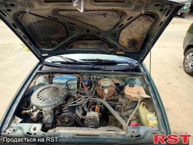 Зелений Ауді 80, об'ємом двигуна 1.8 л та пробігом 300 тис. км за 1750 $, фото 1 на Automoto.ua
