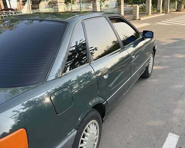 Зеленый Ауди 80, объемом двигателя 1.8 л и пробегом 175 тыс. км за 2550 $, фото 6 на Automoto.ua