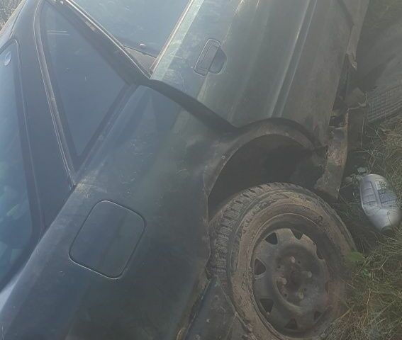 Зеленый Ауди 80, объемом двигателя 0 л и пробегом 400 тыс. км за 500 $, фото 1 на Automoto.ua