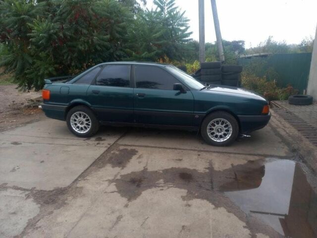 Зеленый Ауди 80, объемом двигателя 2 л и пробегом 300 тыс. км за 2700 $, фото 1 на Automoto.ua