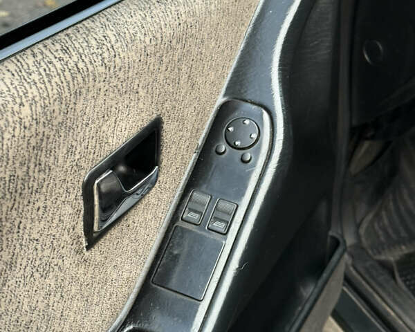 Зелений Ауді 80, об'ємом двигуна 2 л та пробігом 404 тис. км за 3100 $, фото 50 на Automoto.ua