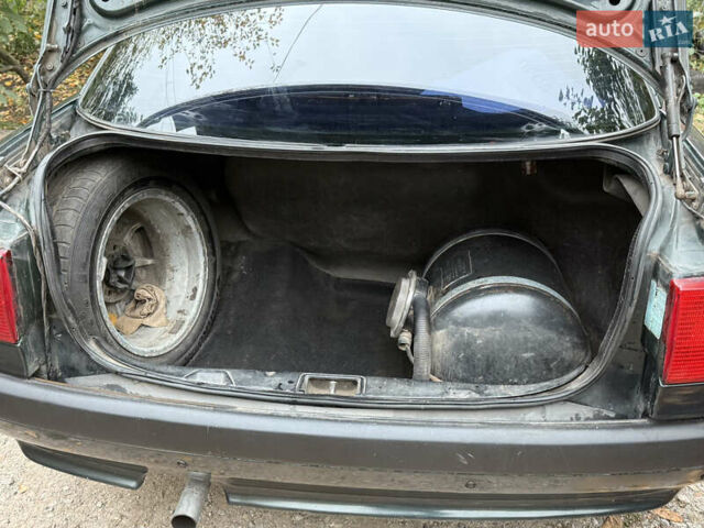 Зелений Ауді 80, об'ємом двигуна 2 л та пробігом 404 тис. км за 3100 $, фото 56 на Automoto.ua