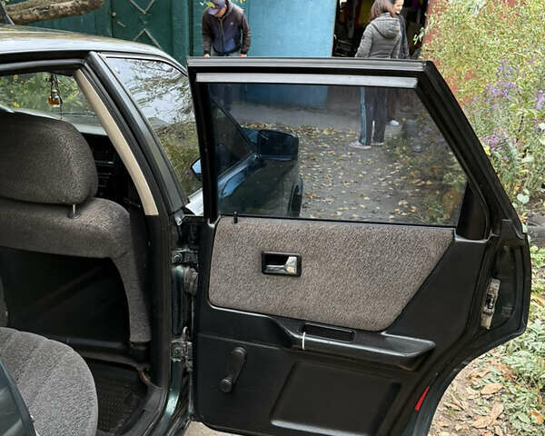 Зелений Ауді 80, об'ємом двигуна 2 л та пробігом 404 тис. км за 3100 $, фото 31 на Automoto.ua