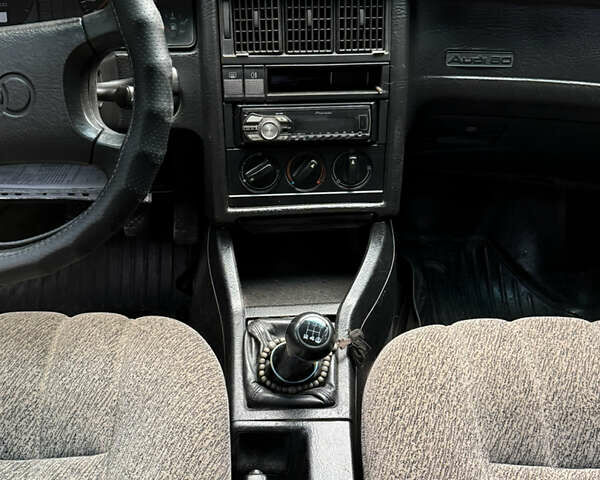 Зелений Ауді 80, об'ємом двигуна 2 л та пробігом 404 тис. км за 3100 $, фото 39 на Automoto.ua