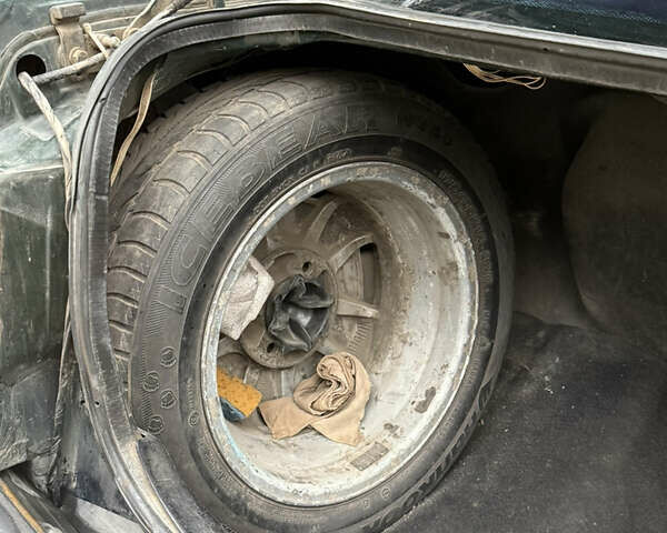 Зелений Ауді 80, об'ємом двигуна 2 л та пробігом 404 тис. км за 3100 $, фото 55 на Automoto.ua