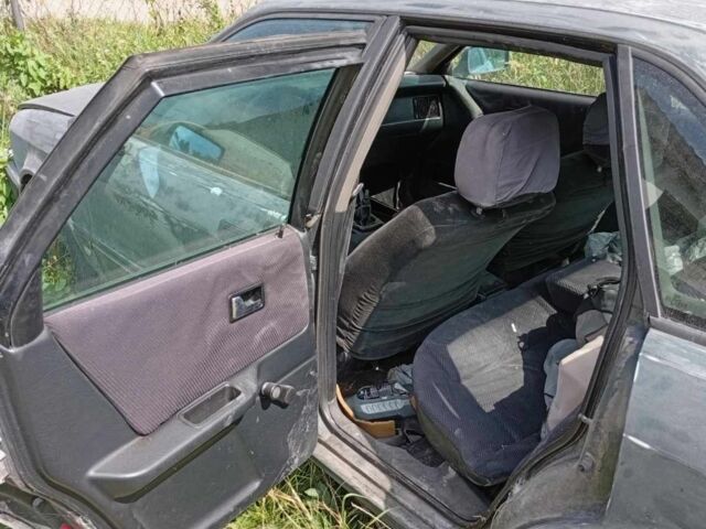 Зеленый Ауди 80, объемом двигателя 2 л и пробегом 222 тыс. км за 1400 $, фото 3 на Automoto.ua