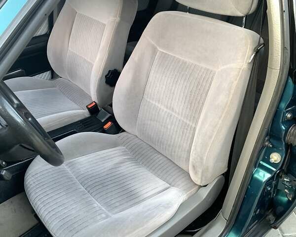 Зеленый Ауди 80, объемом двигателя 2.6 л и пробегом 359 тыс. км за 4500 $, фото 8 на Automoto.ua