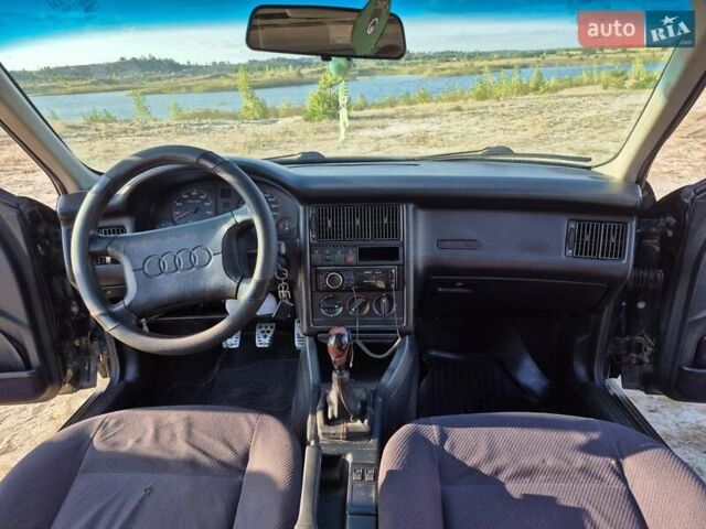 Зеленый Ауди 80, объемом двигателя 2 л и пробегом 390 тыс. км за 2800 $, фото 4 на Automoto.ua