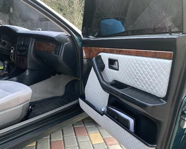 Зеленый Ауди 80, объемом двигателя 2.6 л и пробегом 359 тыс. км за 4500 $, фото 10 на Automoto.ua