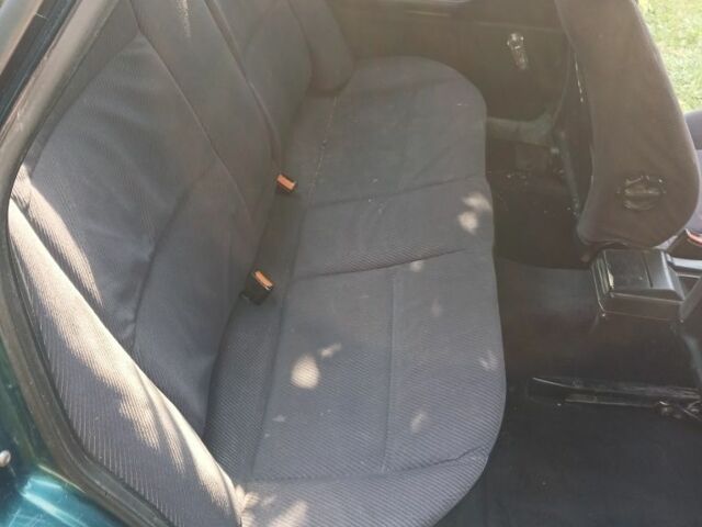 Зеленый Ауди 80, объемом двигателя 2 л и пробегом 273 тыс. км за 1500 $, фото 11 на Automoto.ua