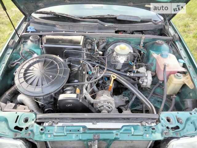 Зелений Ауді 80, об'ємом двигуна 2 л та пробігом 330 тис. км за 3300 $, фото 10 на Automoto.ua