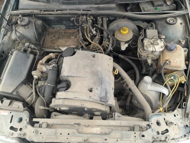 Зеленый Ауди 80, объемом двигателя 0 л и пробегом 177 тыс. км за 800 $, фото 3 на Automoto.ua