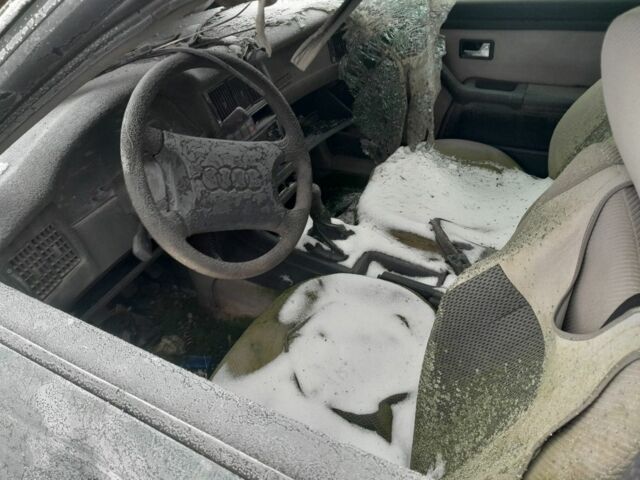 Зеленый Ауди 80, объемом двигателя 0 л и пробегом 177 тыс. км за 800 $, фото 4 на Automoto.ua