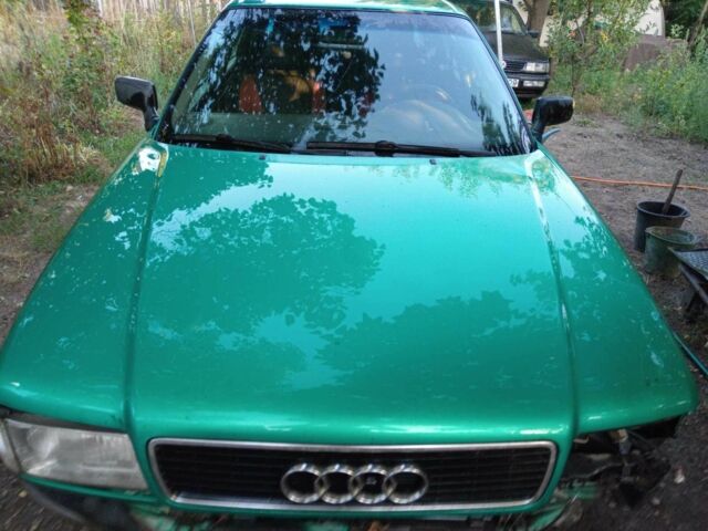 Зеленый Ауди 80, объемом двигателя 1.9 л и пробегом 400 тыс. км за 799 $, фото 1 на Automoto.ua