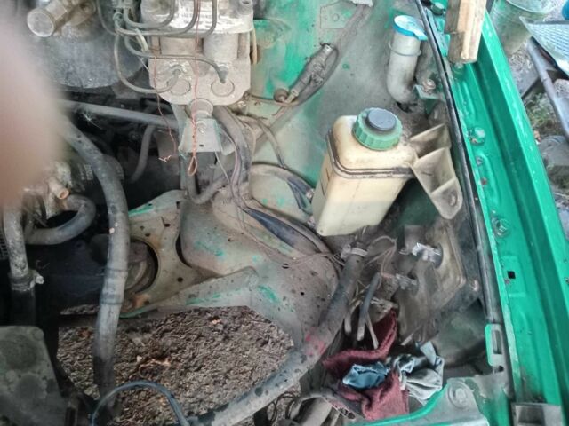 Зеленый Ауди 80, объемом двигателя 1.9 л и пробегом 400 тыс. км за 799 $, фото 21 на Automoto.ua