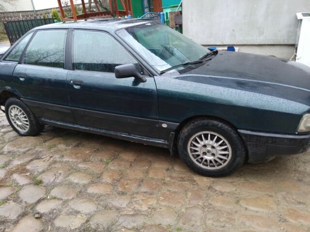 Зелений Ауді 80, об'ємом двигуна 1.6 л та пробігом 300 тис. км за 650 $, фото 1 на Automoto.ua